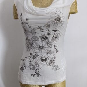 H&M White Floral Top